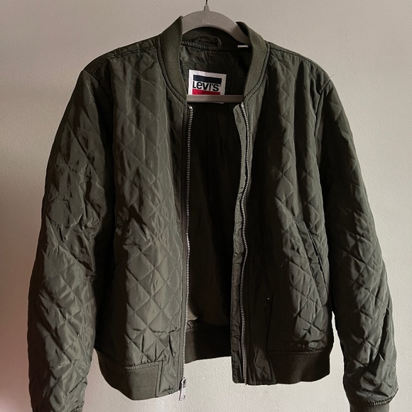 Levi's Women's Diamond Quilted Bomber Jacket Size L - Picture 1 of 6